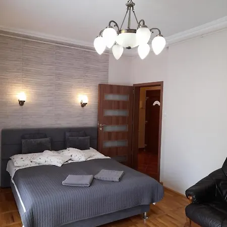 Zoeld Sziget Apartmanlakas * 에게르