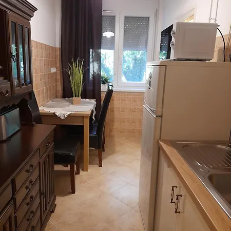 Apartment Zoeld Sziget Apartmanlakas Eger