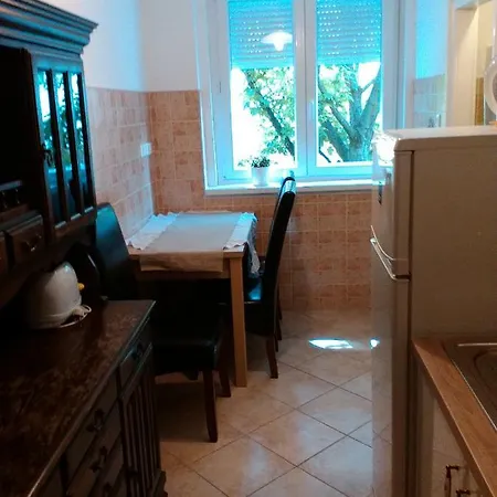 דירה Zoeld Sziget Apartmanlakas אגר